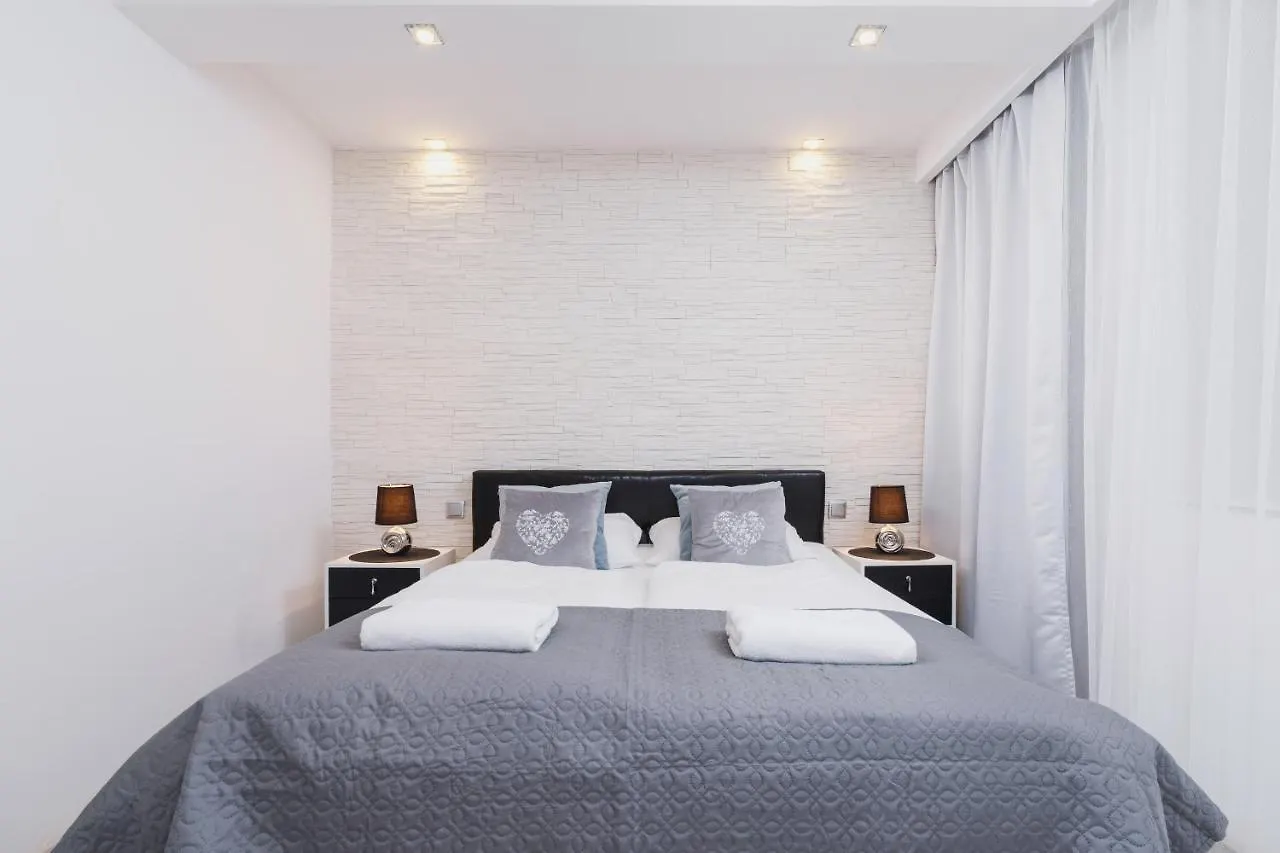 Apartments Lubelska Krakow By Renters